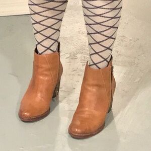 Tamaris leather boots